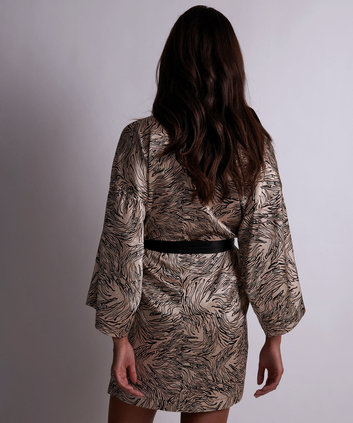 Smocky Night Kimono Féline