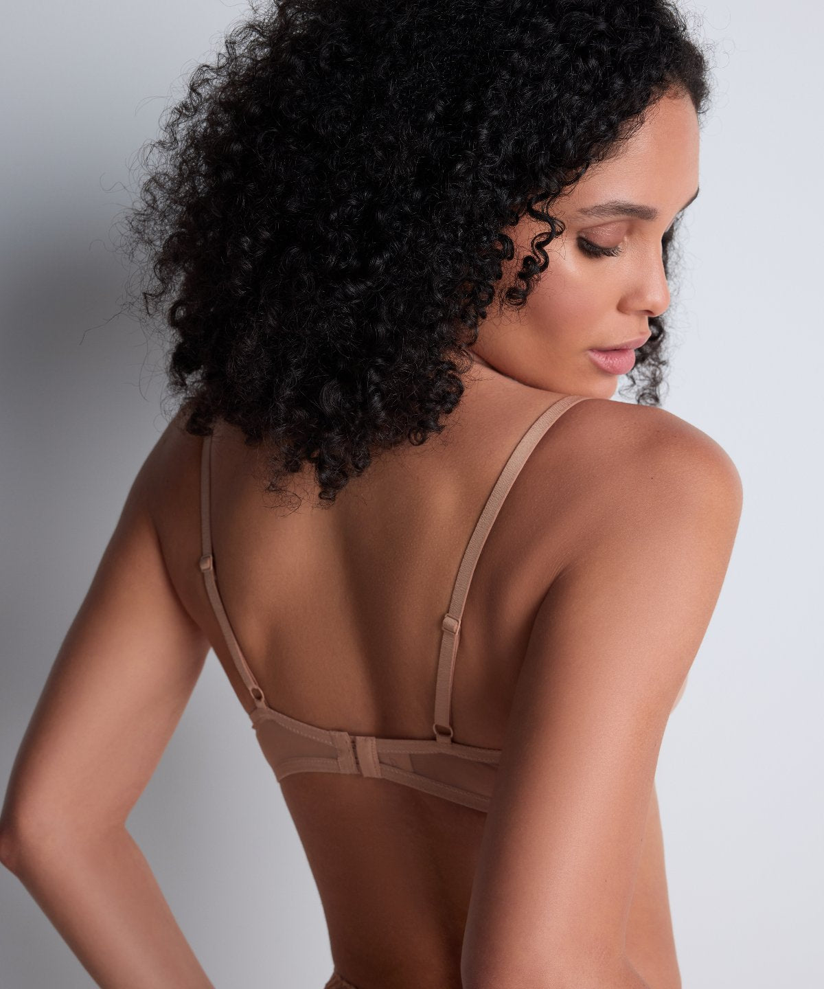 Sheer Emotion Soutien-gorge Corbeille avec armatures Sand