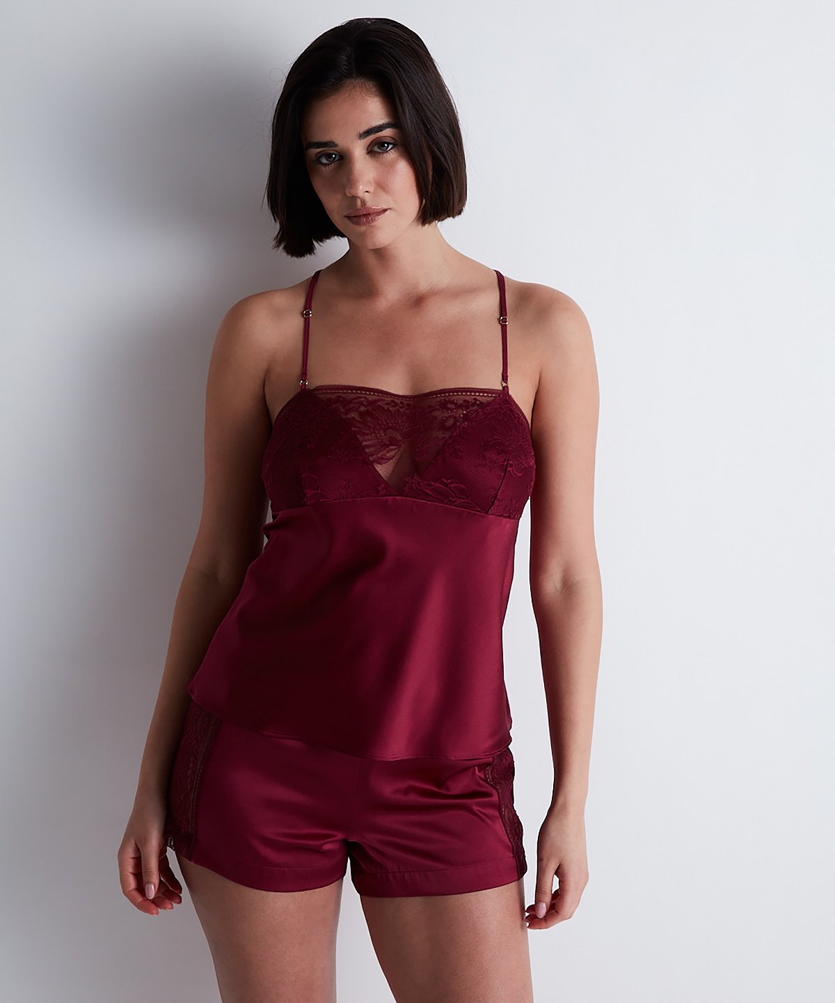 Midnight Whisper Top à fines bretelles Crimson Red